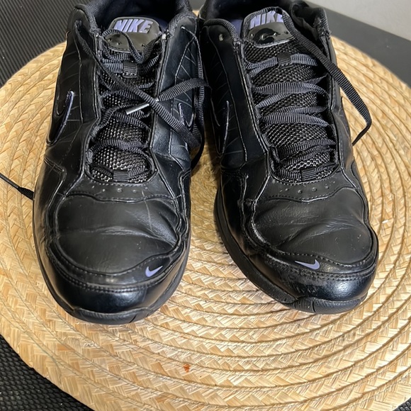 Nike Leather Sneakers Size 9 - Picture 11 of 11